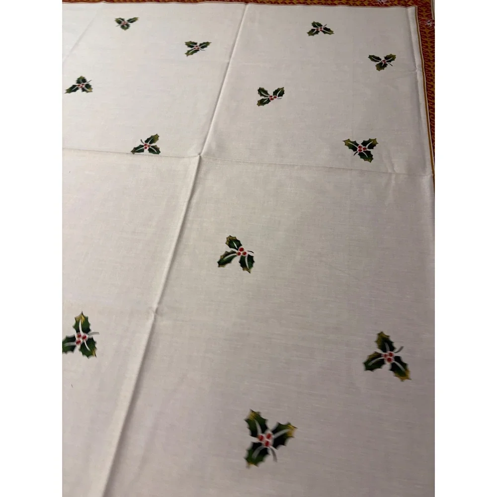 Christmas Poinsettia Holly Tablecloth White Red Green Holiday Dining‎  58 x100